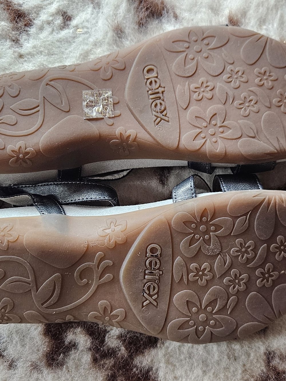 Aetrex Gabby Women's Size 10 Velcro Strappy Comfort Walking Sandals - Picture 5 of 6